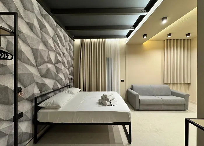 The First Floor - Exclusive - 3*